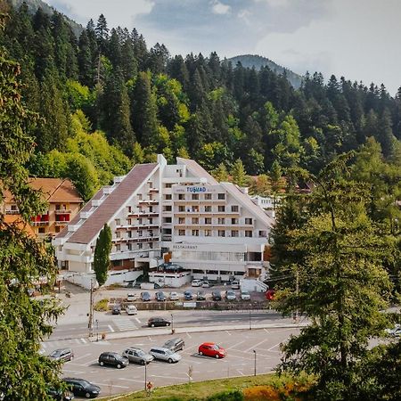 Hotel Tusnad ไบเลตุชนาด ภายนอก รูปภาพ