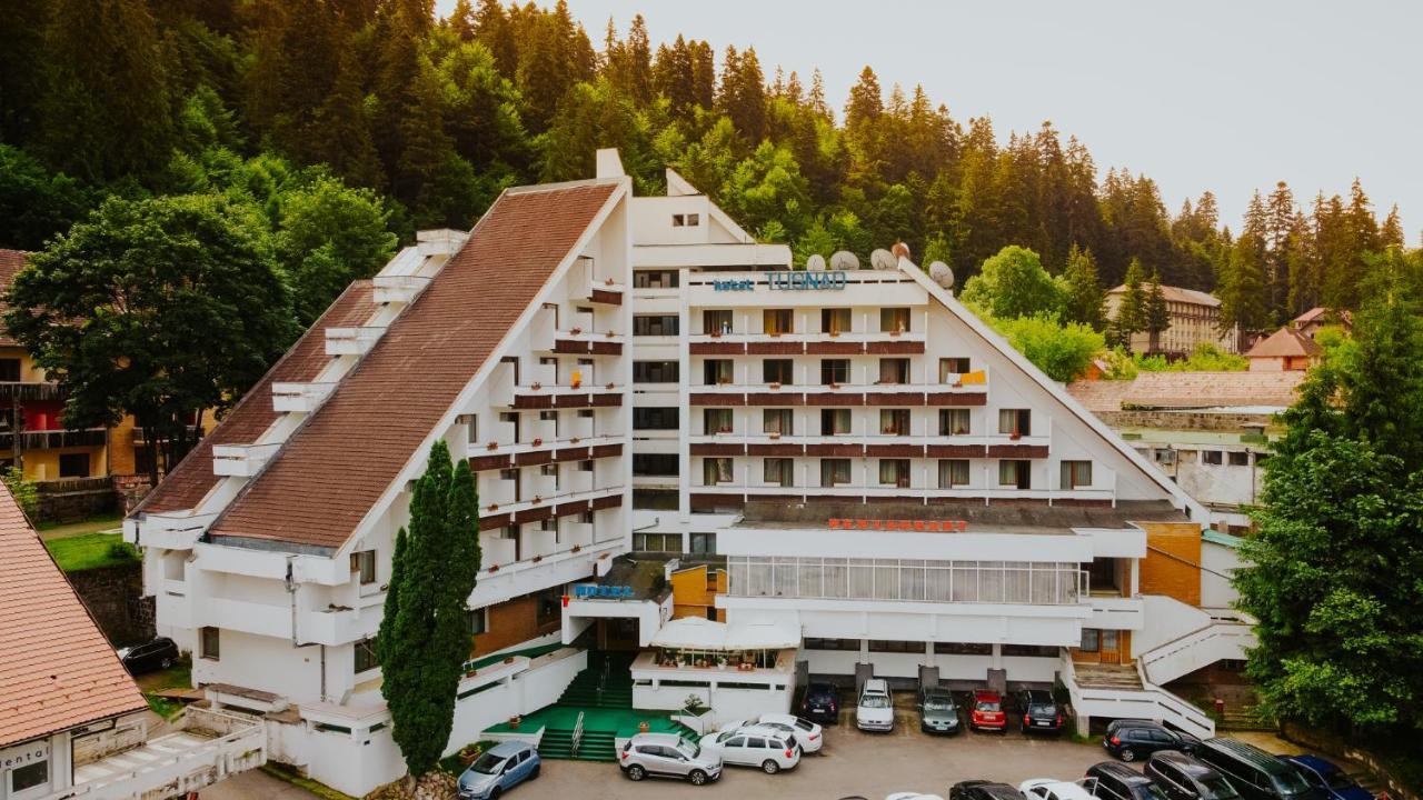 Hotel Tusnad ไบเลตุชนาด ภายนอก รูปภาพ